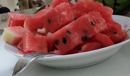 网红yvonne吃瓜,一场吃瓜盛宴背后的故事